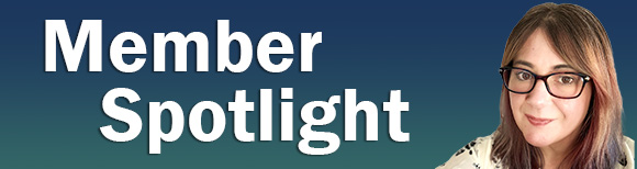 văn bản nói Member Spotlight với bức chân dung của Robyn Hantelman